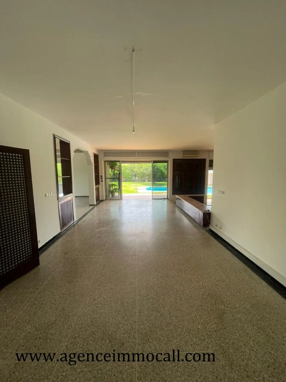 Villa de luxe à louer située à SOUISSI - Rabat - الرباط (2)