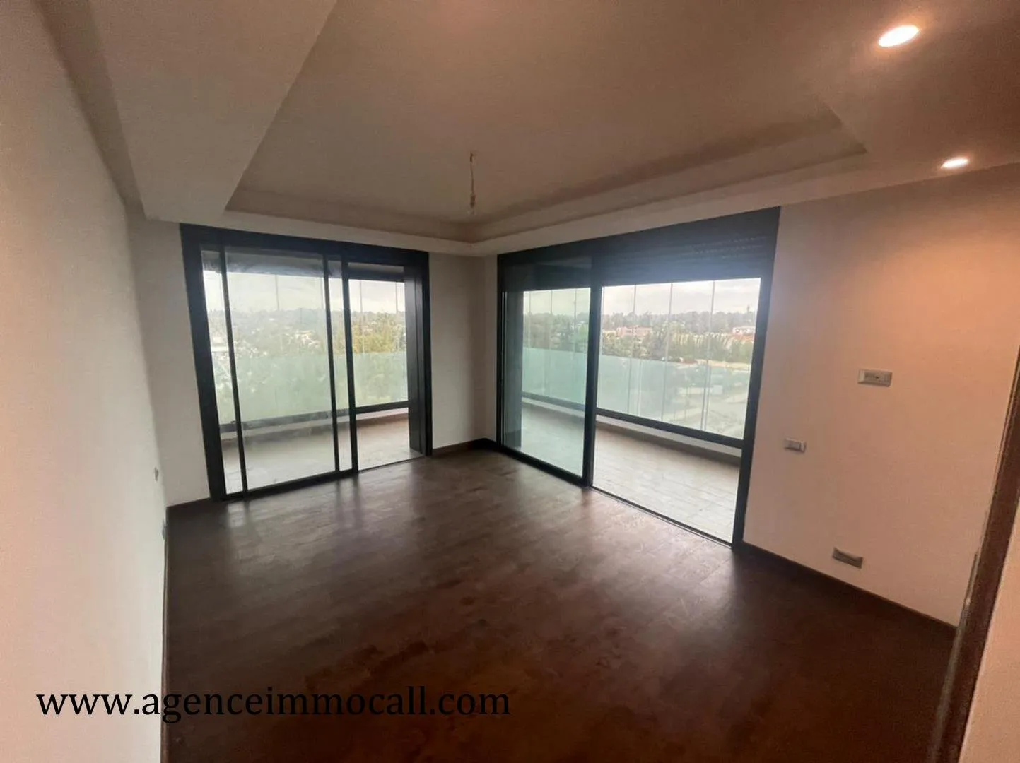 Appartement vide en location au quartier SOUISSI - الرباط (2)