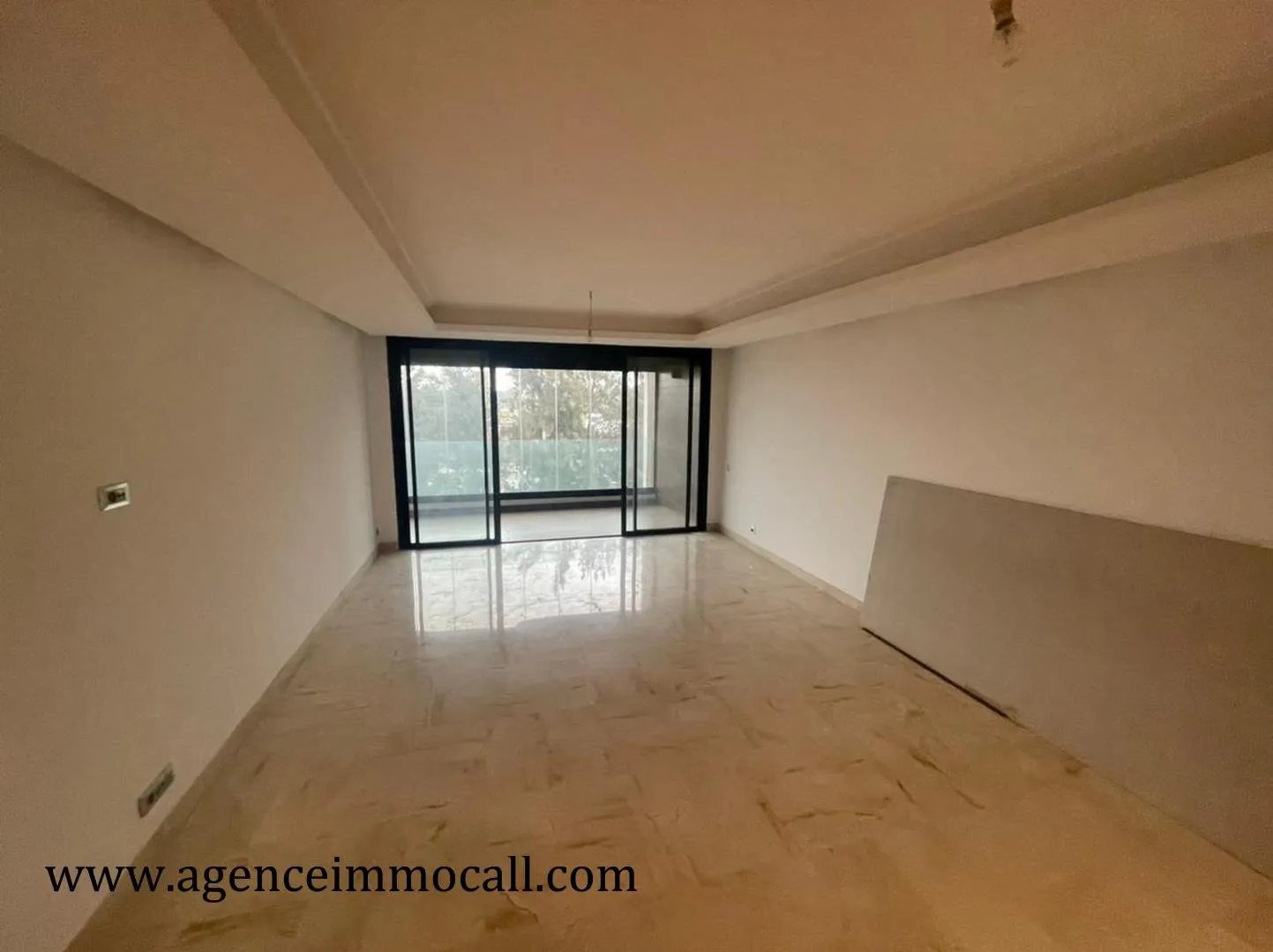 Appartement vide en location au quartier SOUISSI - الرباط