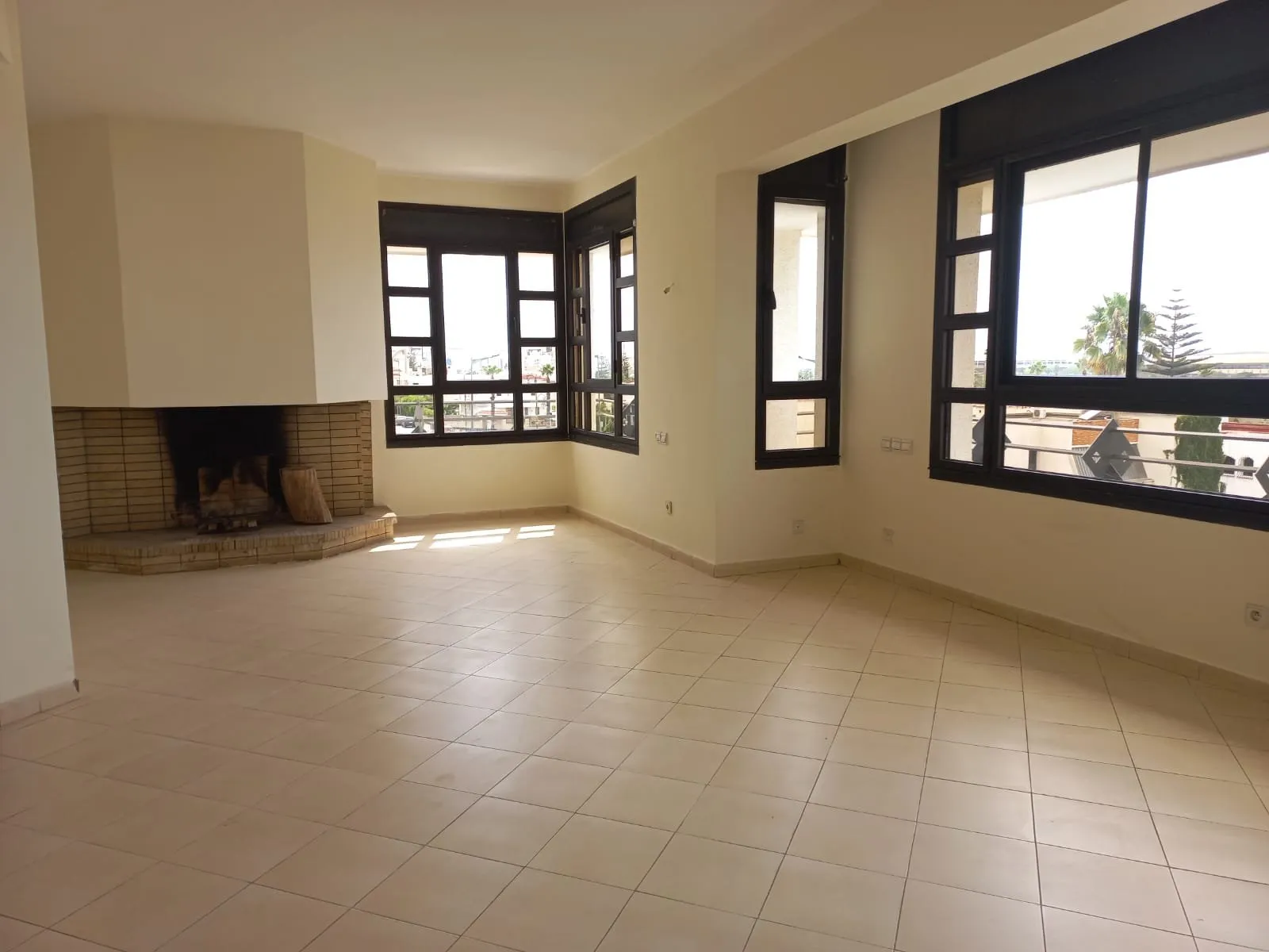 Appartement sans vis-à-vis à Hay Riad - الرباط