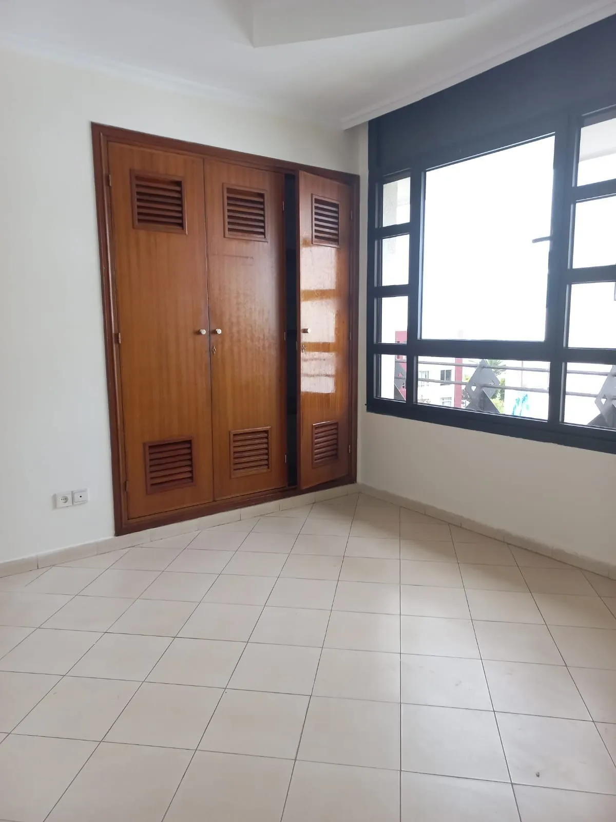 Appartement sans vis-à-vis à Hay Riad - الرباط (4)