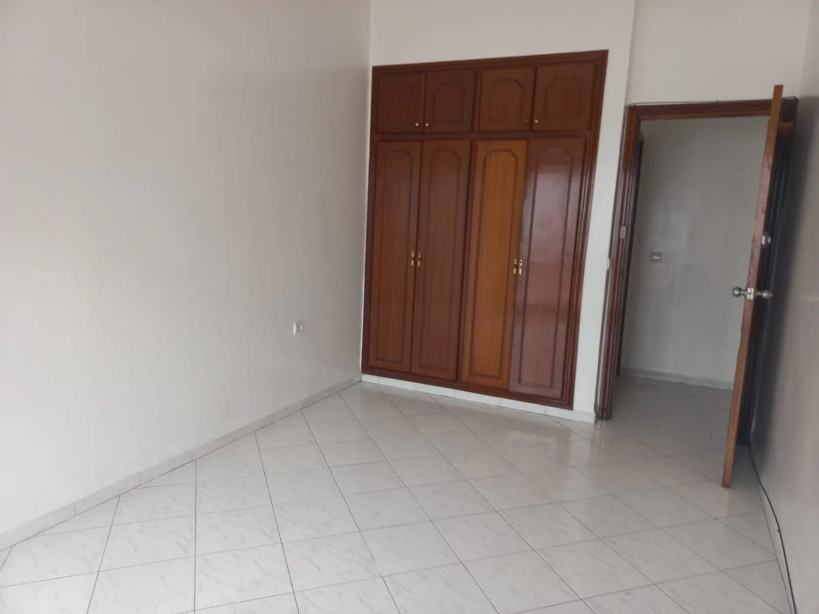 appartement bien situé à l'agdal avec terrasse - فاس (4)