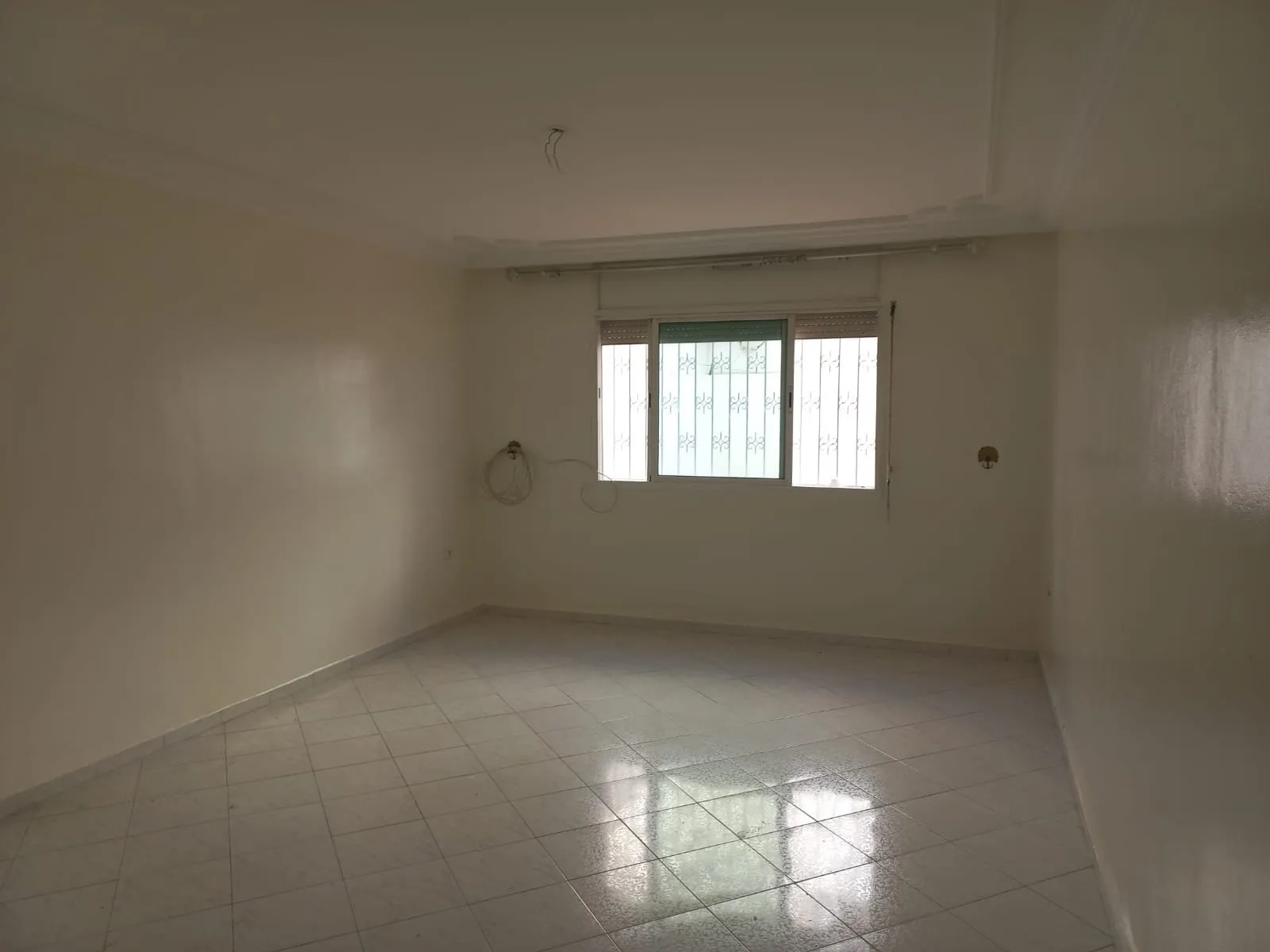 appartement bien situé à l'agdal avec terrasse - فاس