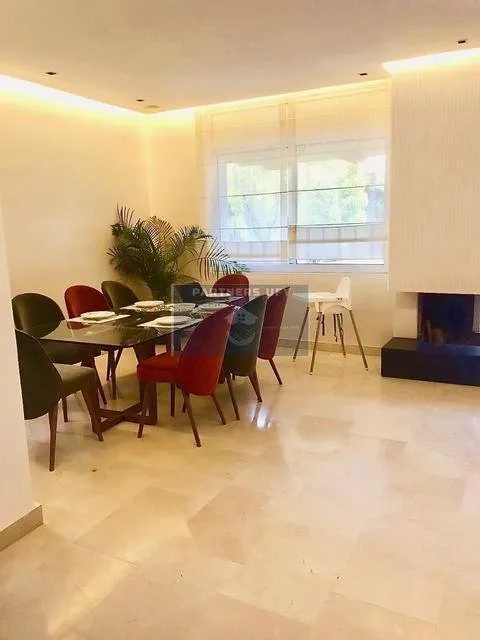 Luxueux villa avec joli jardin en résidence sécurisée - BOUSKOURA. - بوسكورة (3)