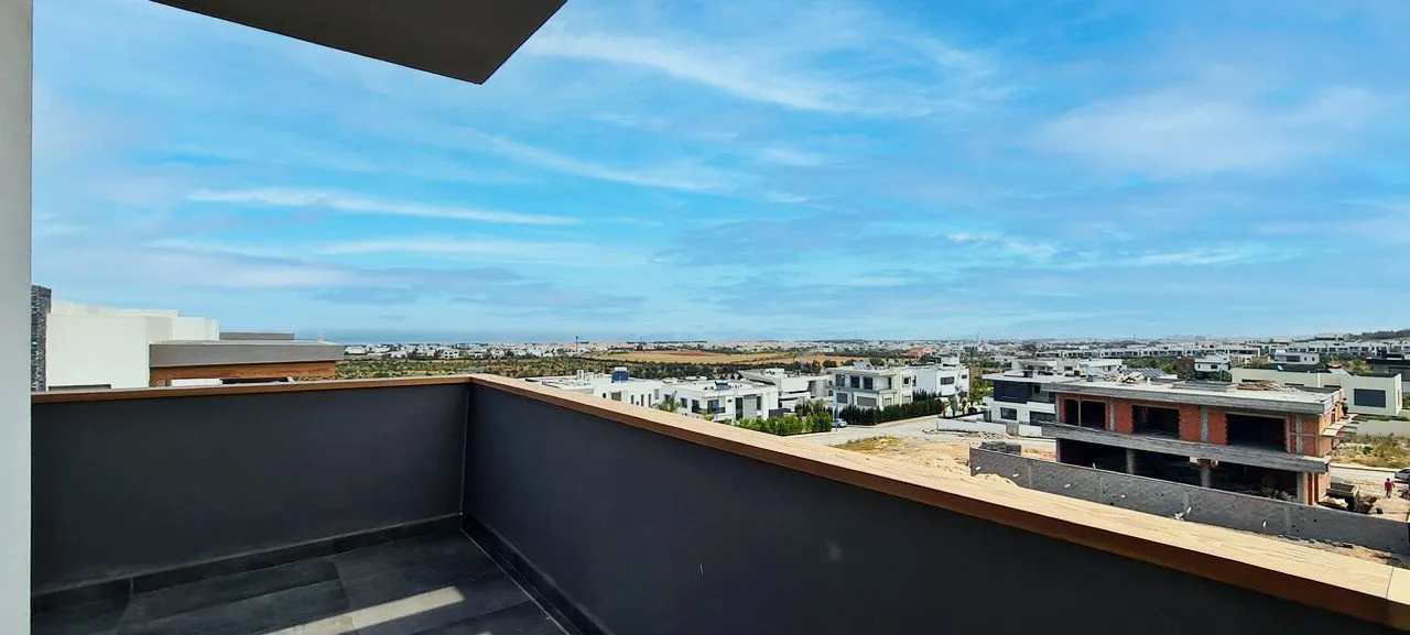 Triplex, 5 chambres meublées, résidence sécurisée - الدار البيضاء (3)