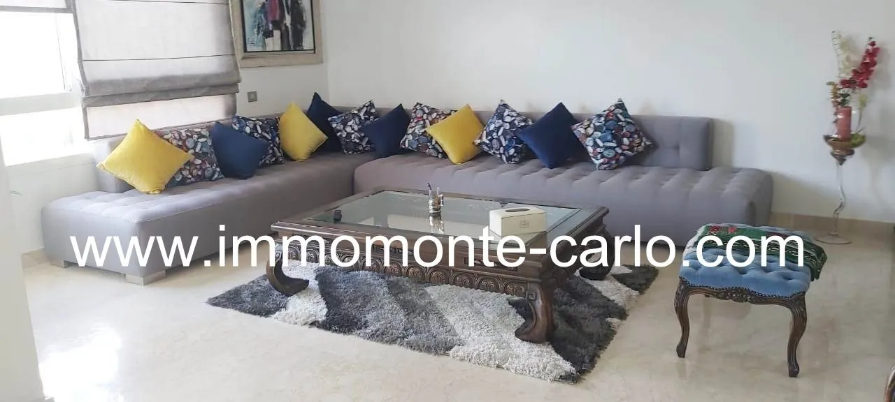 Appartement  haut standing meublé avec grande terrasse - الرباط
