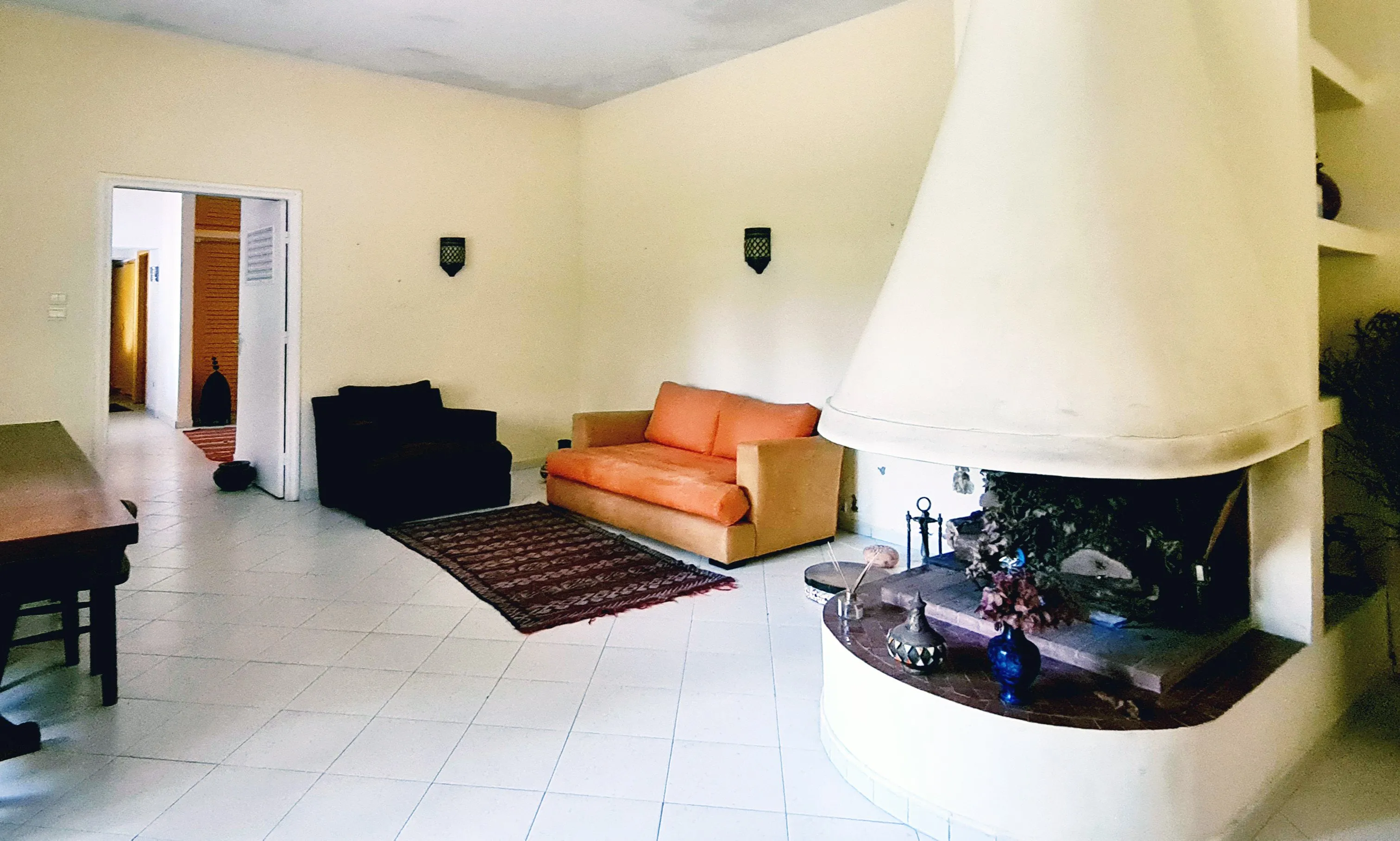 Villa plein pied de 300 m2 sur un terrain de1500m2 - الدار البيضاء (3)