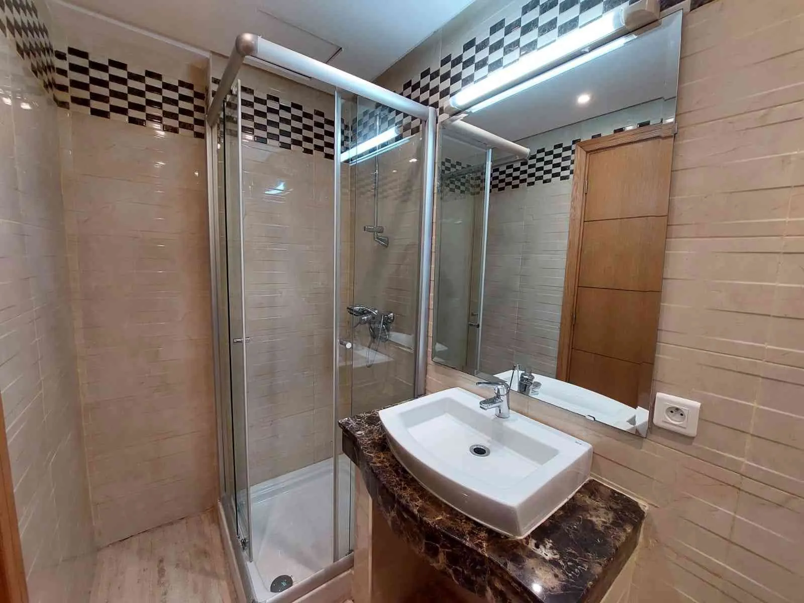 Bel appartement à louer meublé - الدار البيضاء (2)