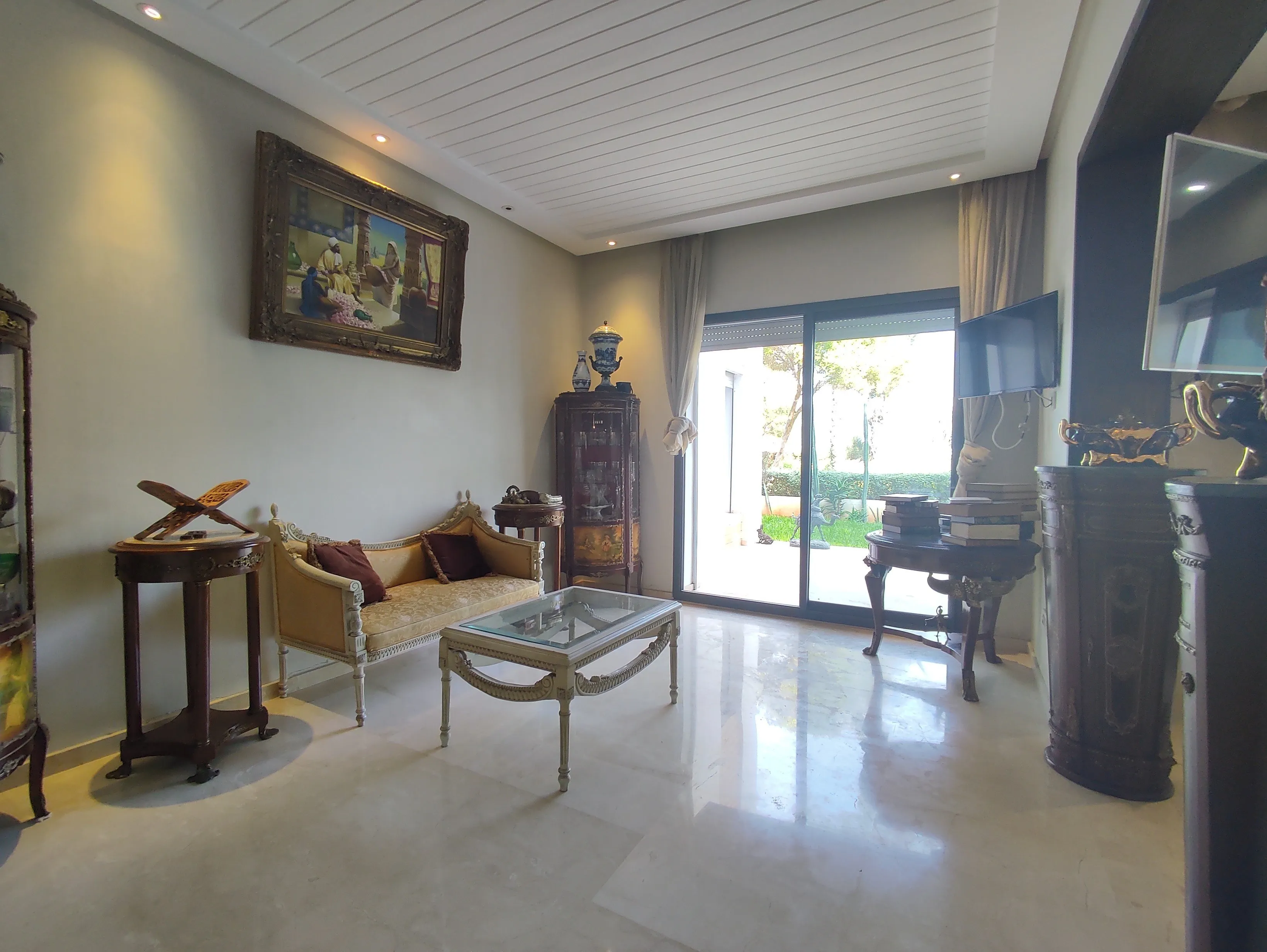 Très bel appartement lumineux, spacieux - الدار البيضاء (2)