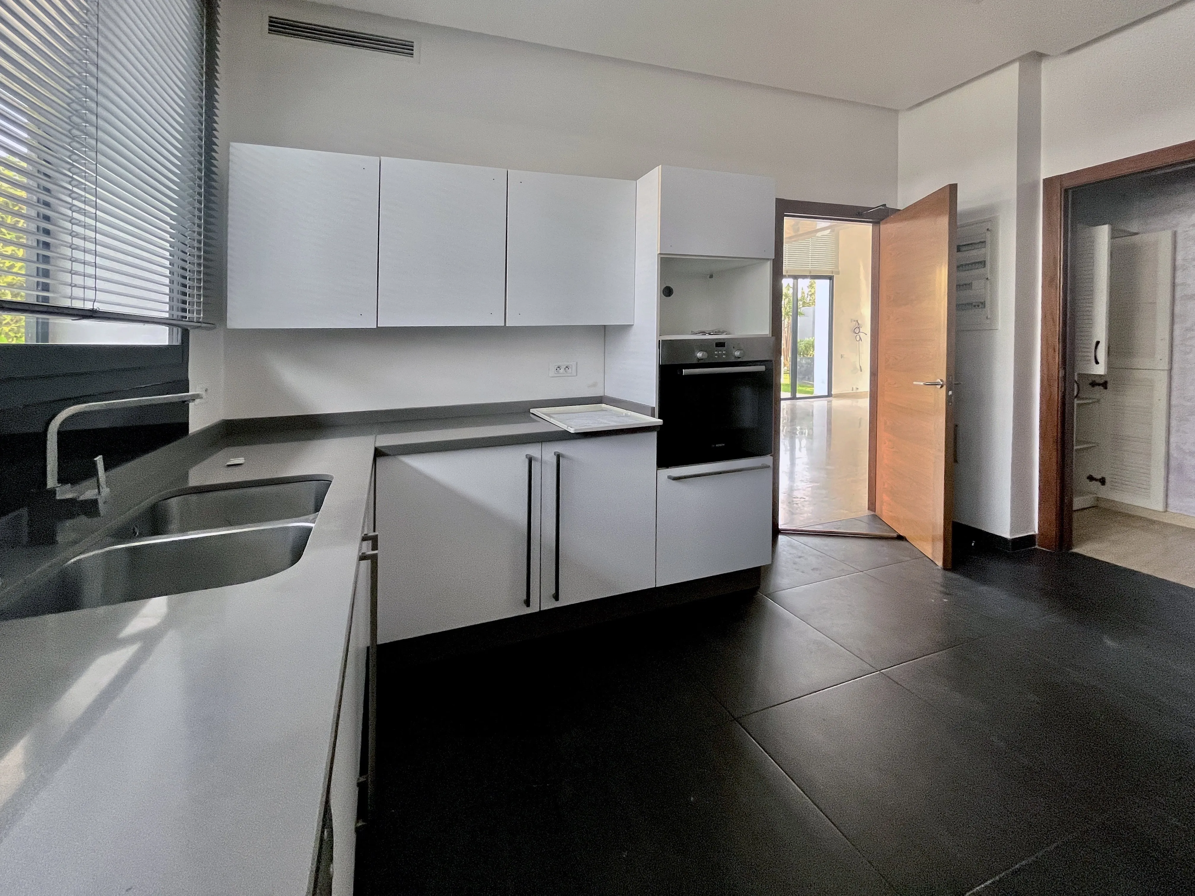 Splendide villa moderne à Dar Bouazza - الدار البيضاء (4)