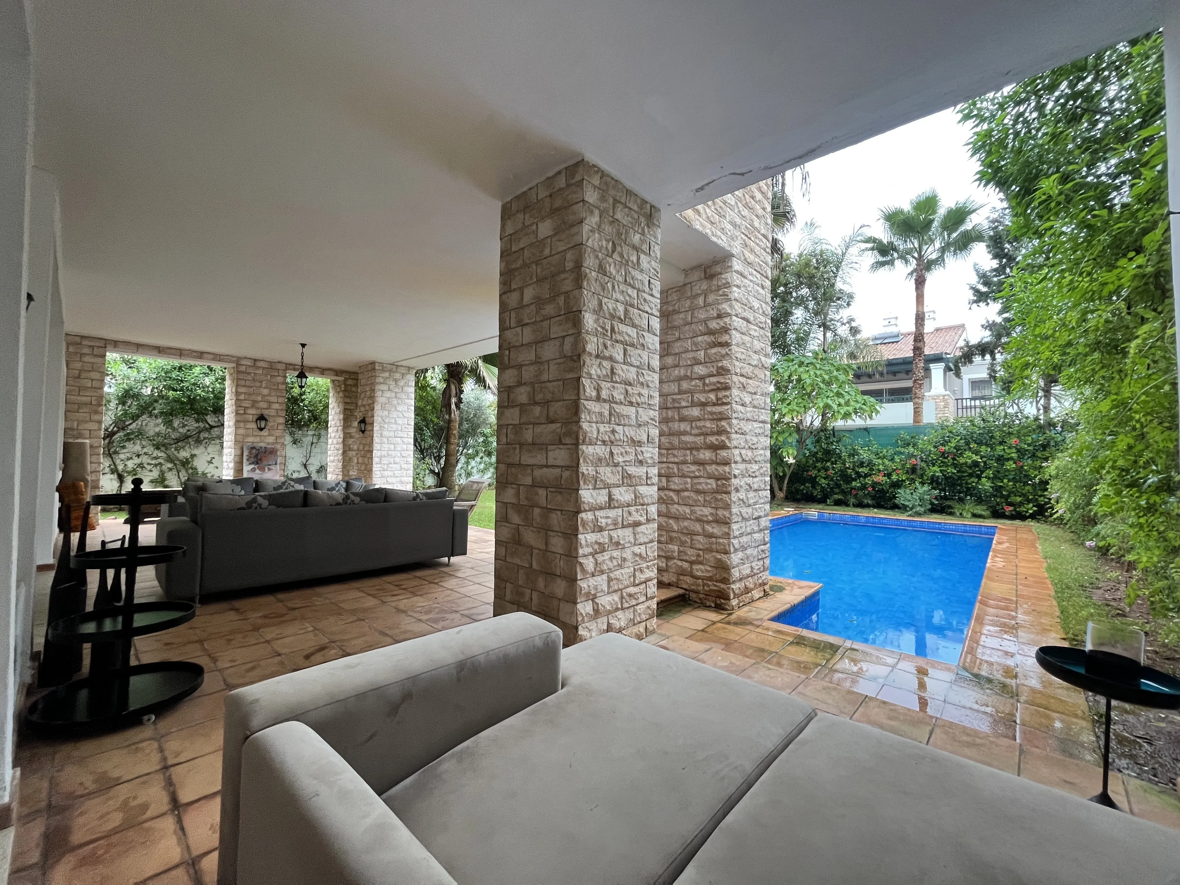 Villa 4 chambres, jardin et piscine. - الدار البيضاء (3)