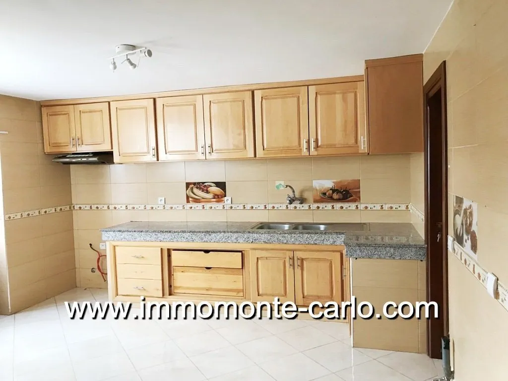 Belle villa en location à Hay Riad Rabat - الرباط (3)