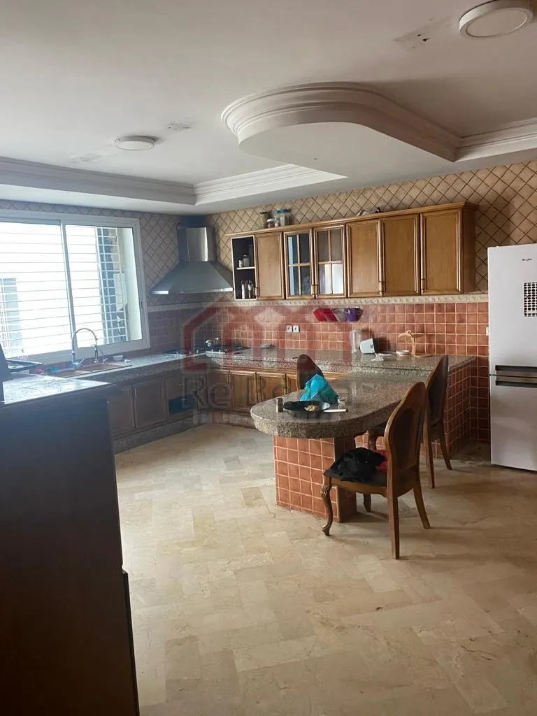 Villa avec piscine - الرباط (4)
