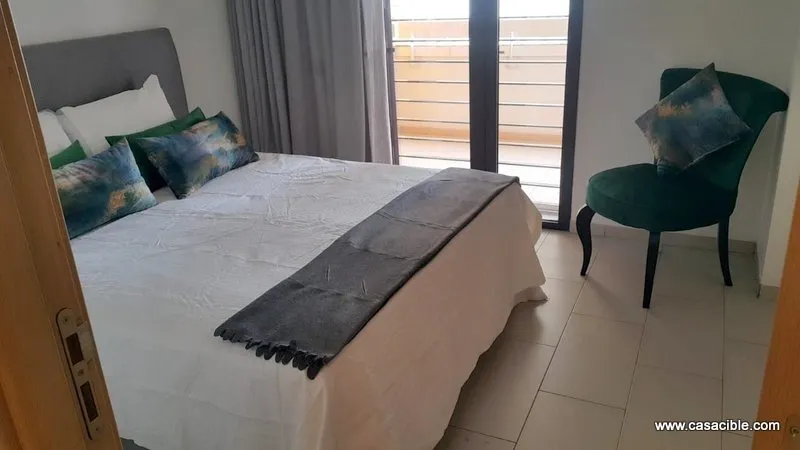 Casa Finance City: beau studio meublé à louer, avec balcon. - الدار البيضاء (4)