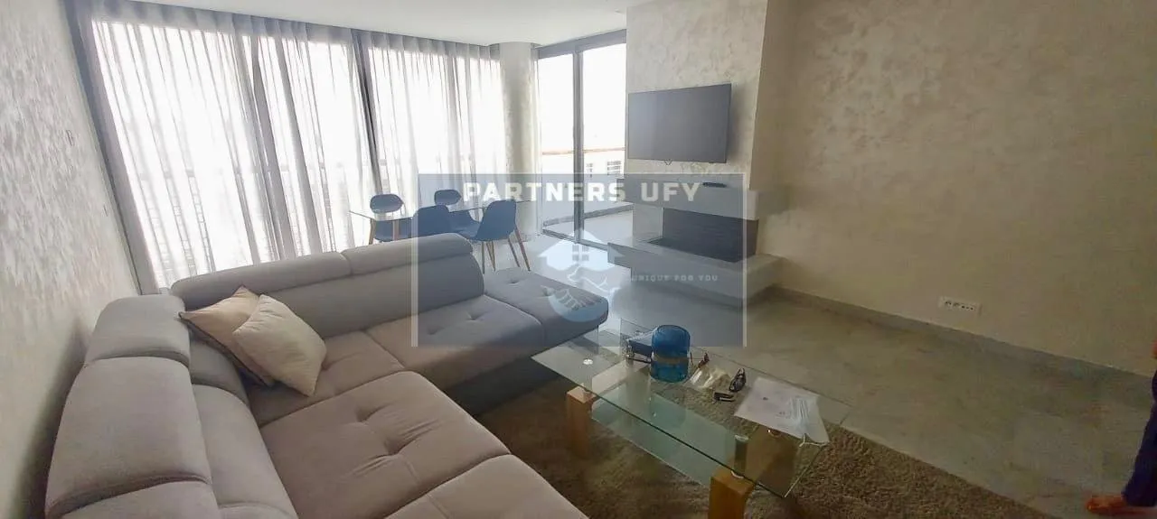 appartement  moderne  á louer en plein Bouskoura ville verte - بوسكورة