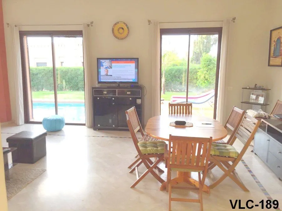 VILLA 3 CHAMBRES AVEC PISCINE PRIVATIVE SUR LA ROUTE DE FES - مراكش
