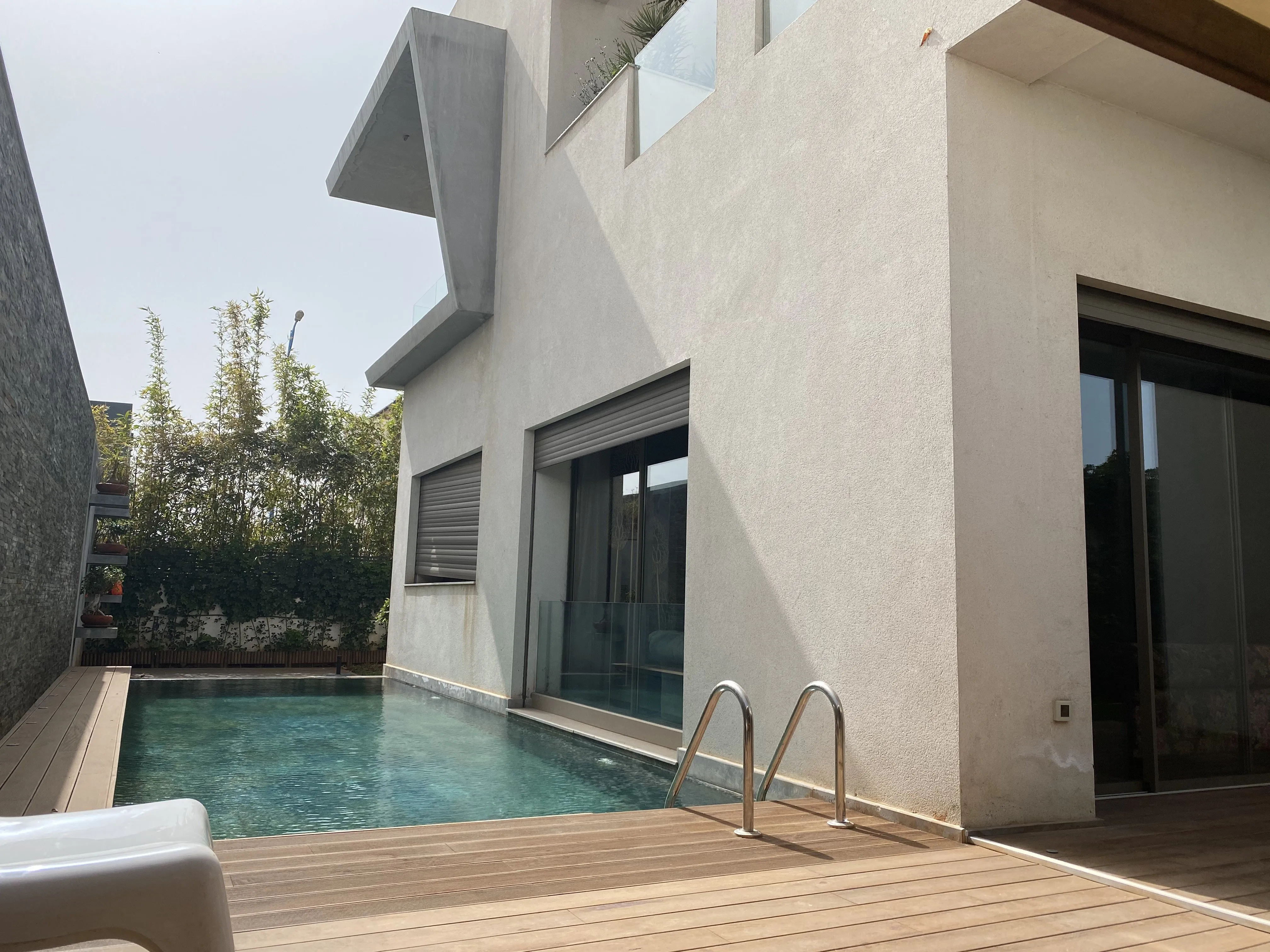 Villa Unique Ensoleillée avec Piscine et Jardin - الدار البيضاء