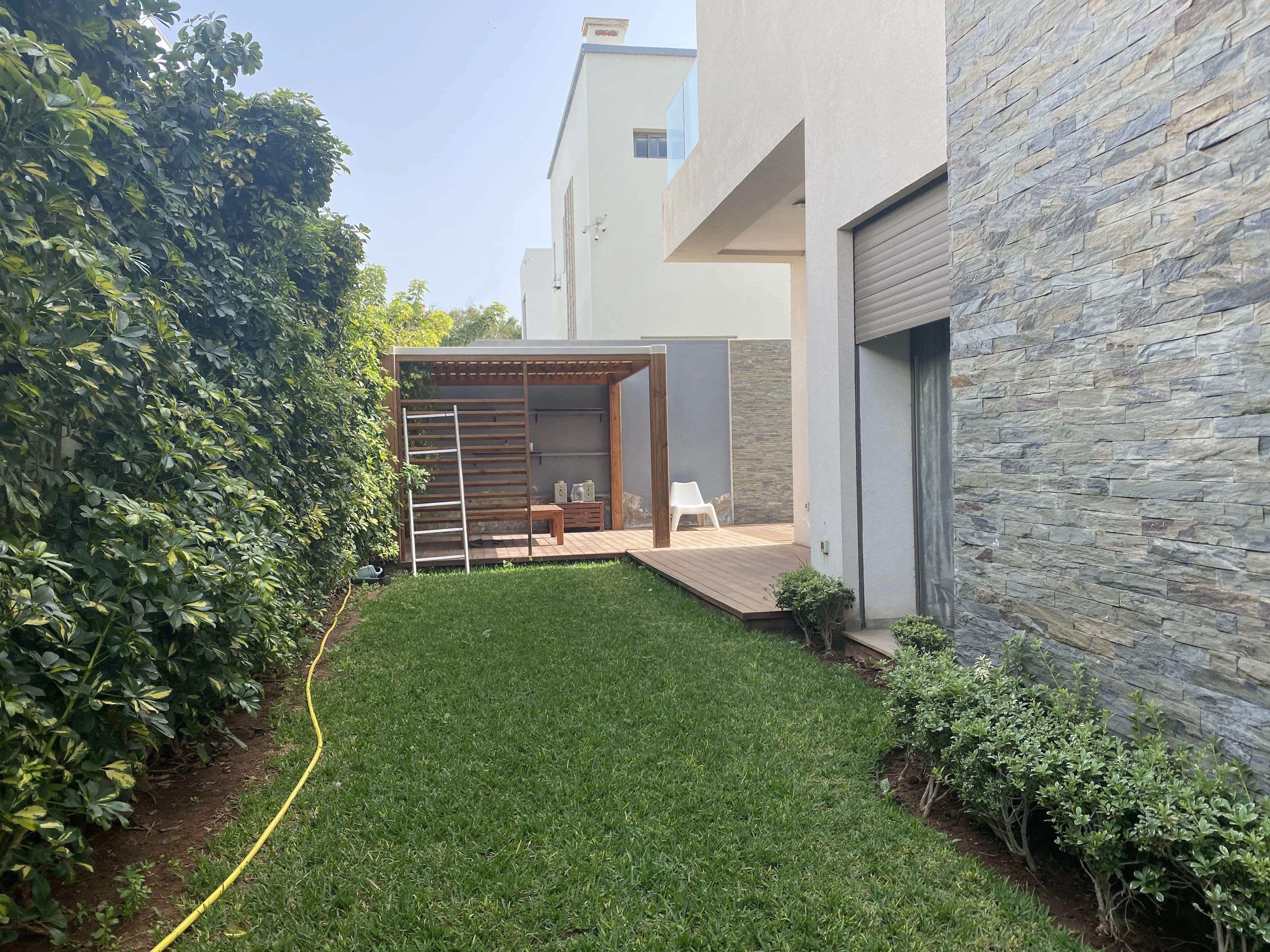 Villa Unique Ensoleillée avec Piscine et Jardin - الدار البيضاء (3)