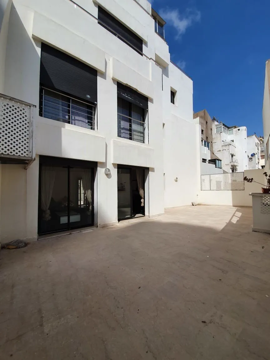 Appartement haut standing ,130m2 à louer - الدار البيضاء (2)