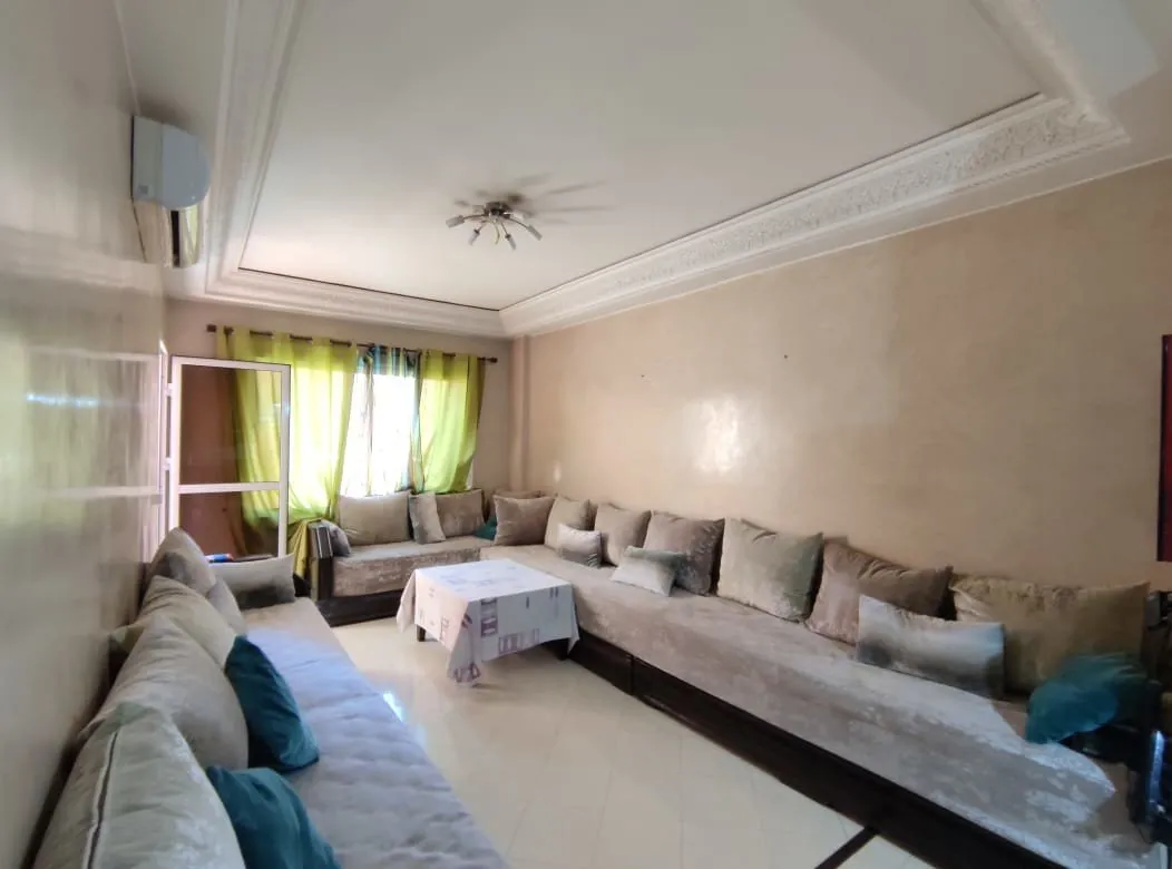 BEL APPARTEMENT EN LOCATION LONGUE DUREE MEUBLE SUR GUELIZ - مراكش