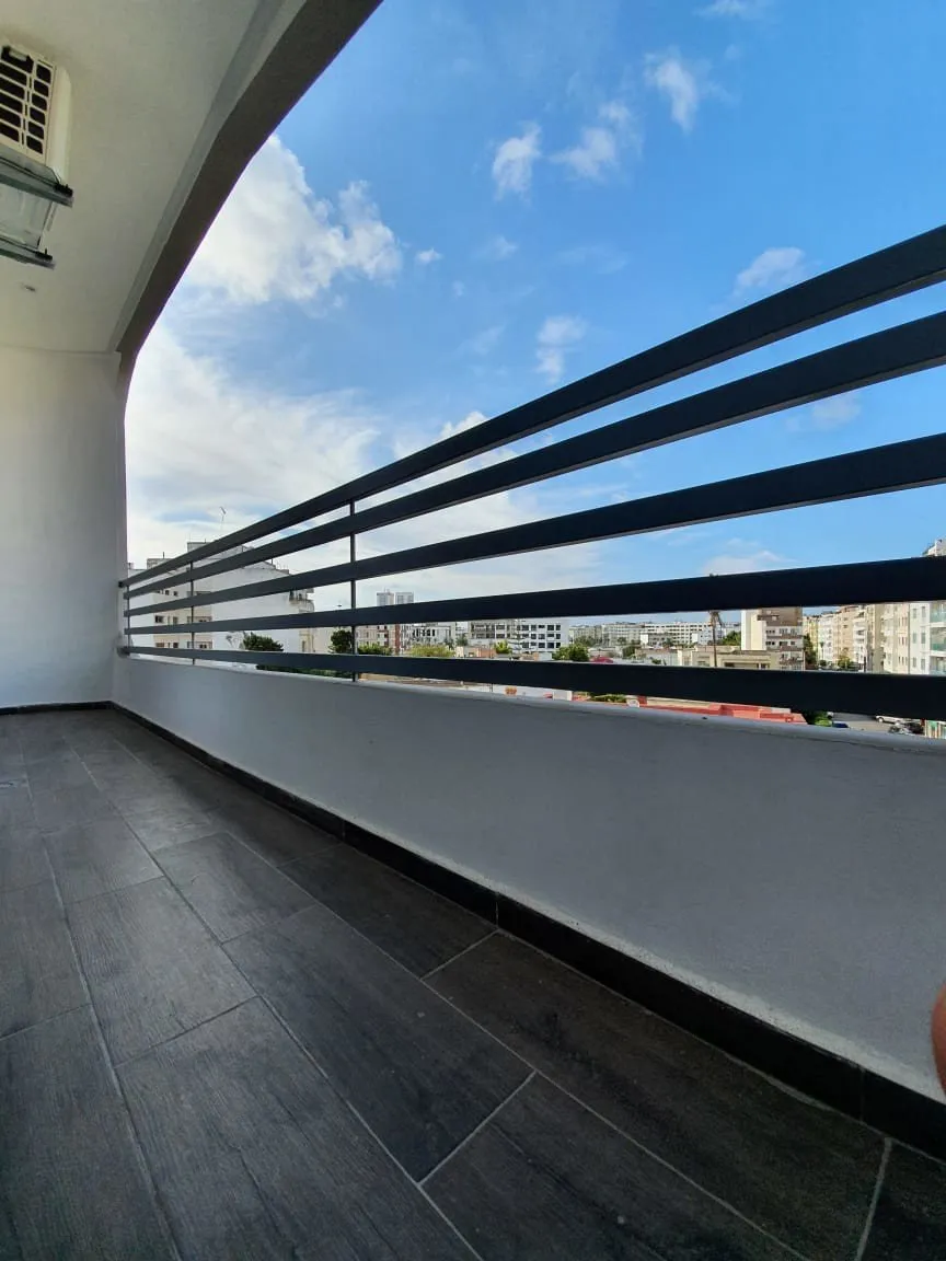Prestigieux studio ,avec terrasse  à louer - الدار البيضاء (4)
