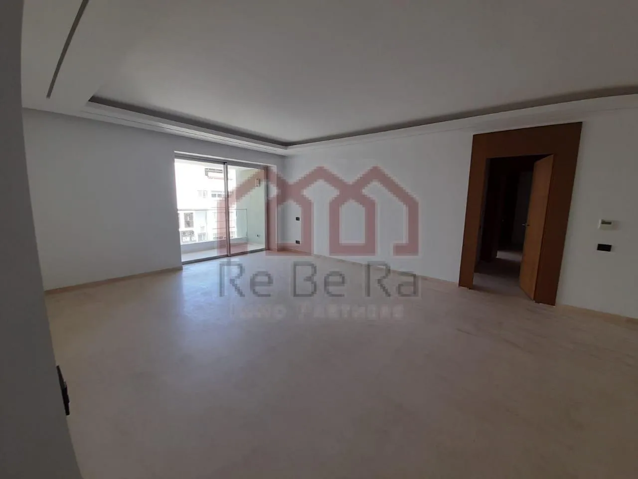 Appartement neuf avec balcon - فاس