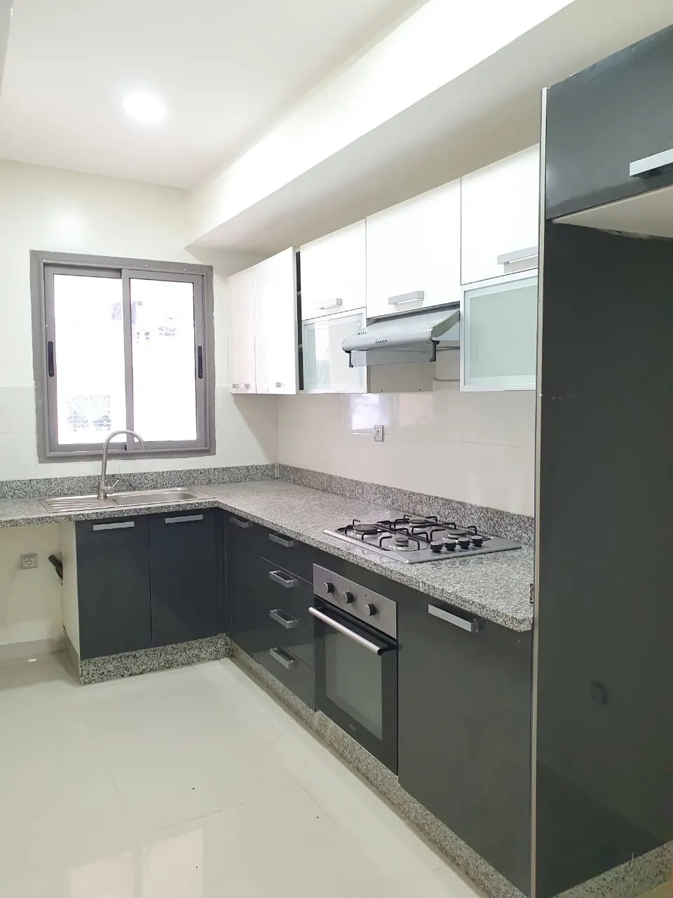 Prestigieux appartement ,100 m2  à louer - الدار البيضاء (4)