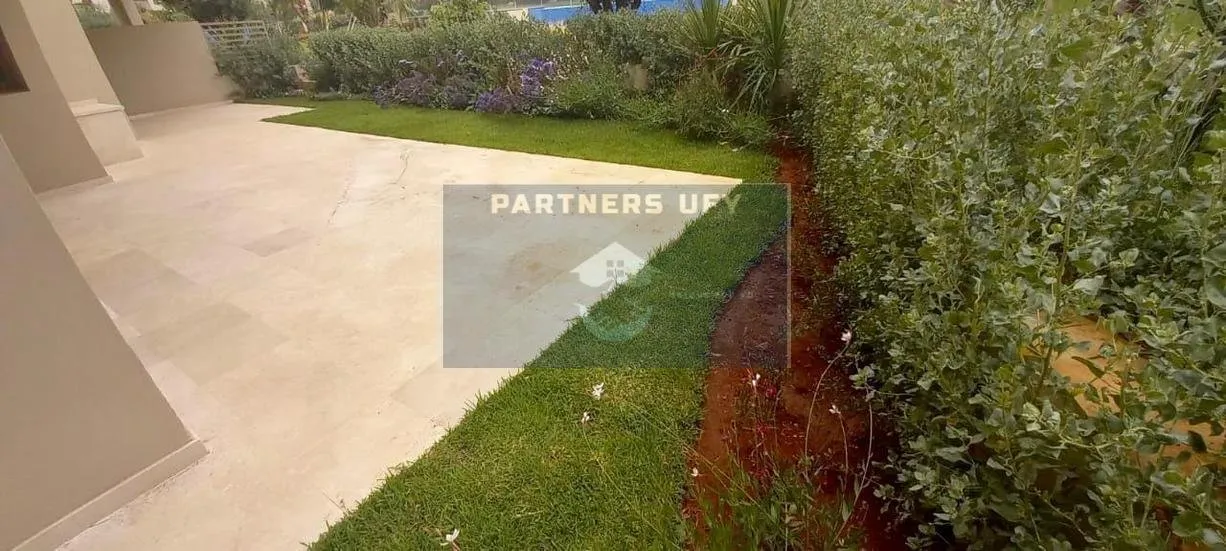 Joli appartement en rez de jardin Bouskoura ville verte - الدار البيضاء