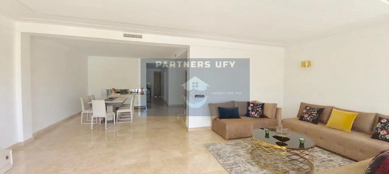 Villa moderne, front golf á louer en plein Bouskoura ville verte - الدار البيضاء (4)