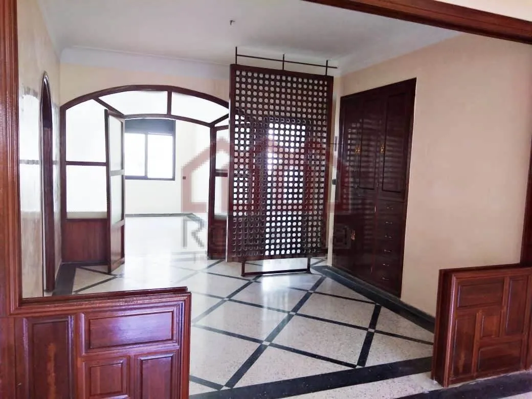 Bel appartement avec balcon à Agdal - فاس