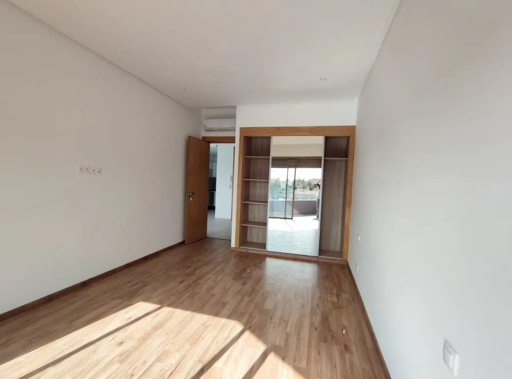 Magnifique appartement en location vide - مراكش (2)