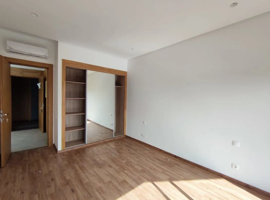 Magnifique appartement en location vide - مراكش (3)
