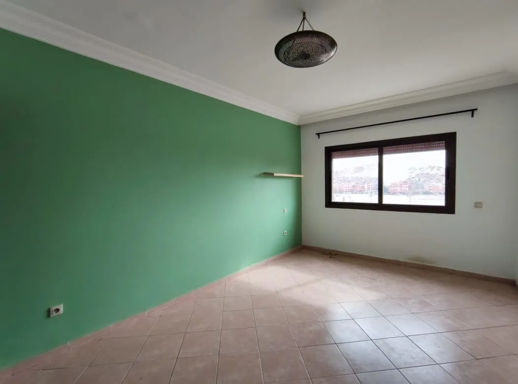 Très bel appartement sur la route de casa - مراكش (3)