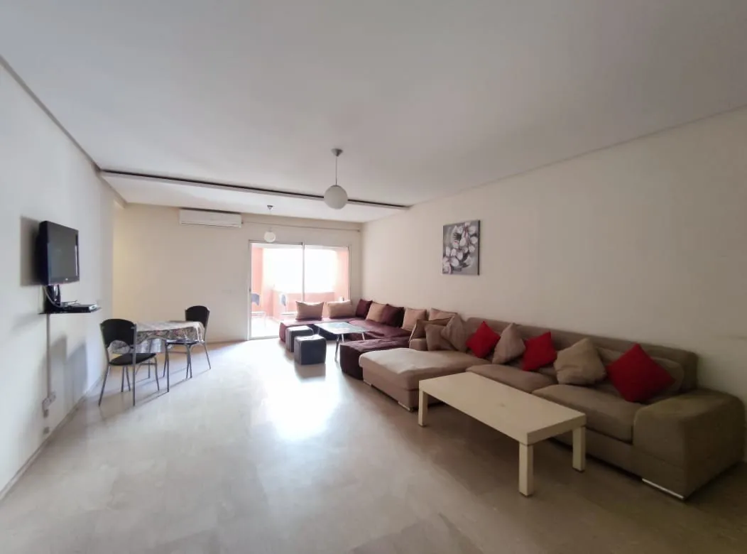 Bel appartement en location vide - مراكش