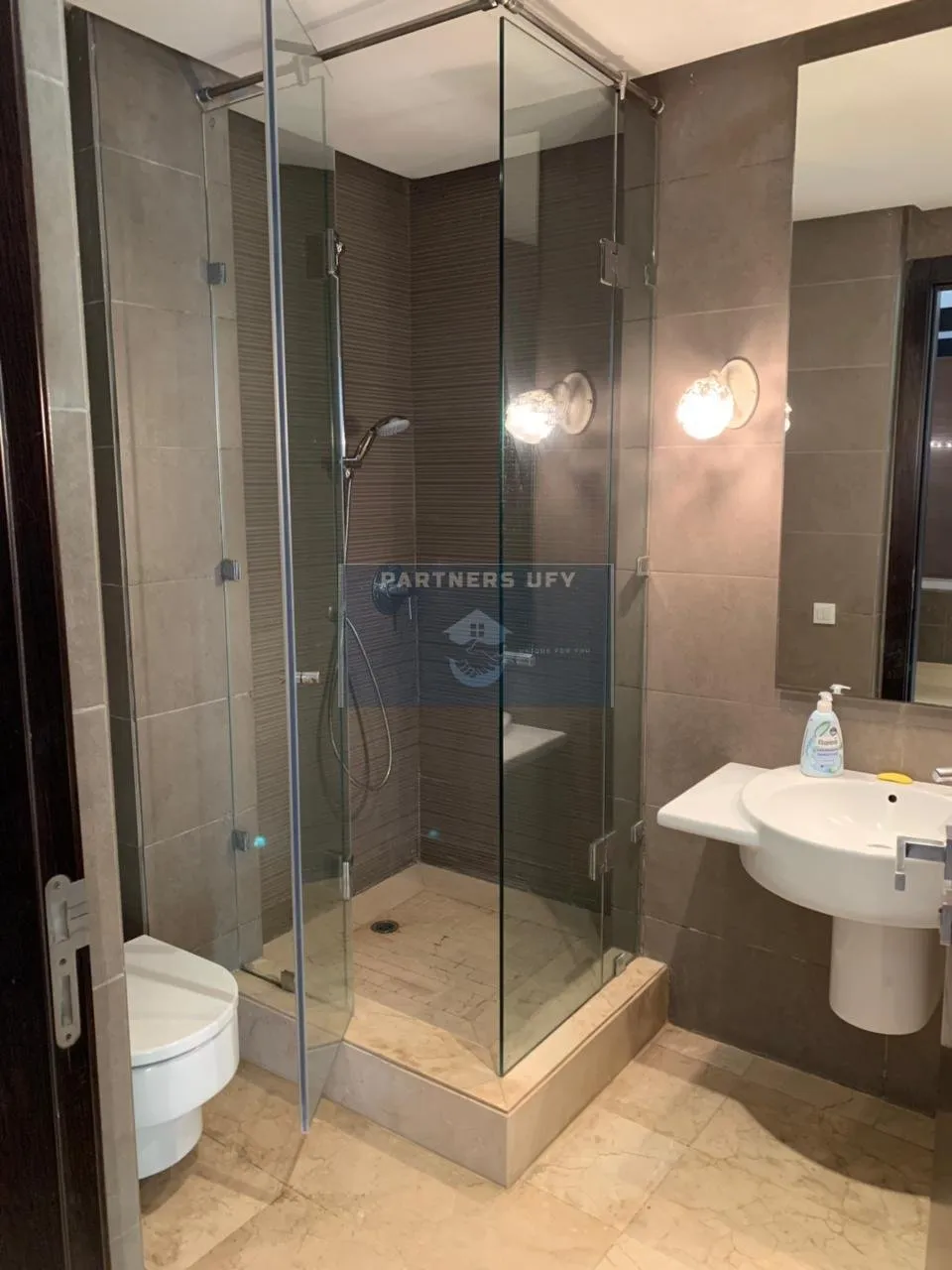 Duplex moderne avec beau jardin  á louer en plein Bouskoura - الدار البيضاء (3)