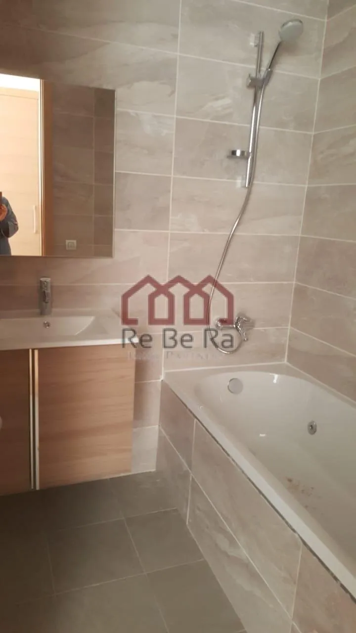 Bel appartement bien ensoleillé à Prestigia - الرباط (4)