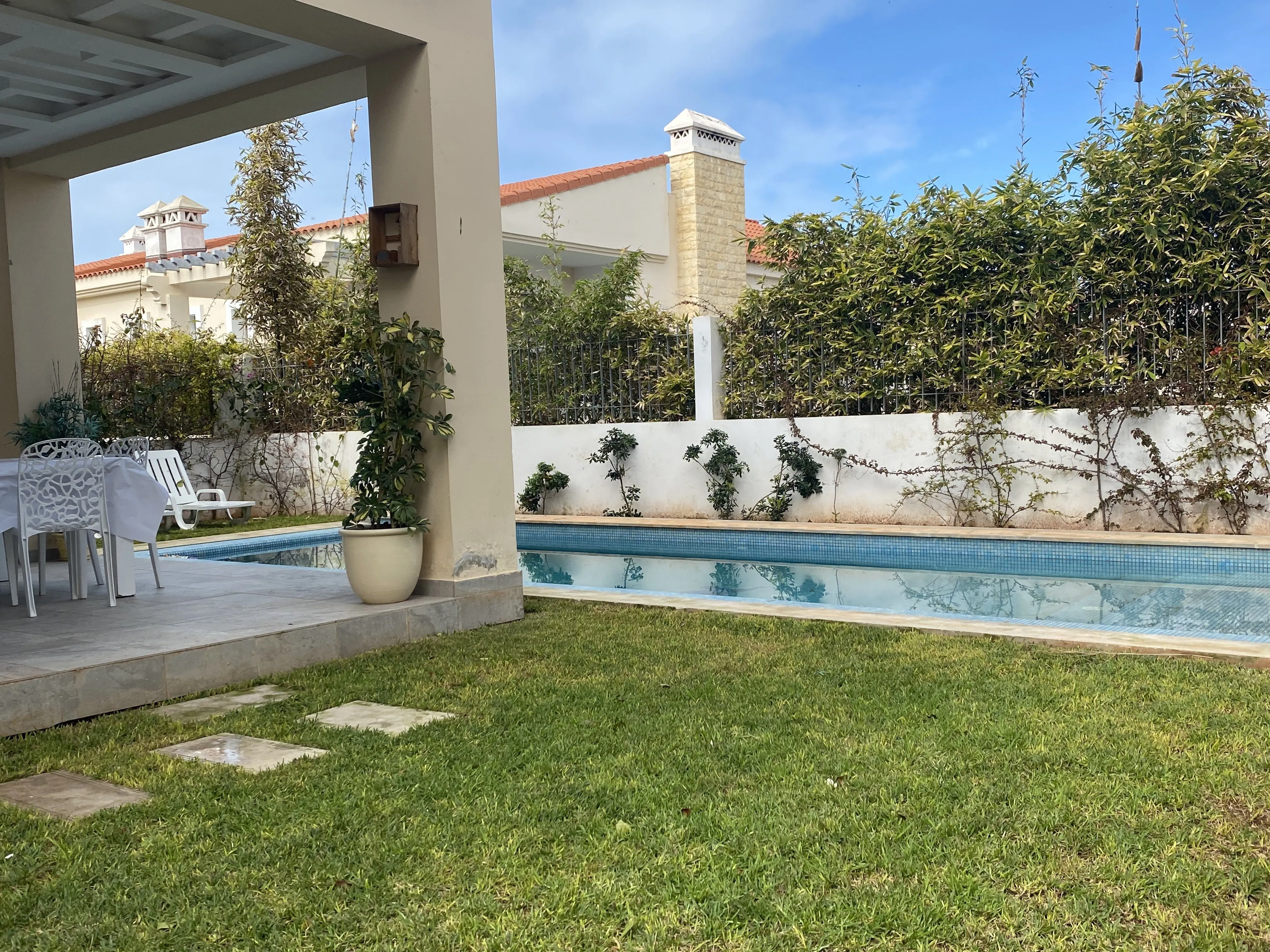 Villa moderne avec jardin et piscine - الدار البيضاء (4)