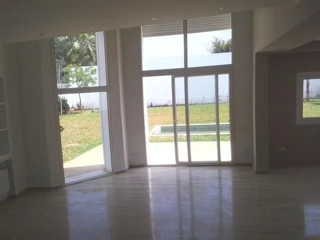 Location Villa Casablanca - الدار البيضاء (3)