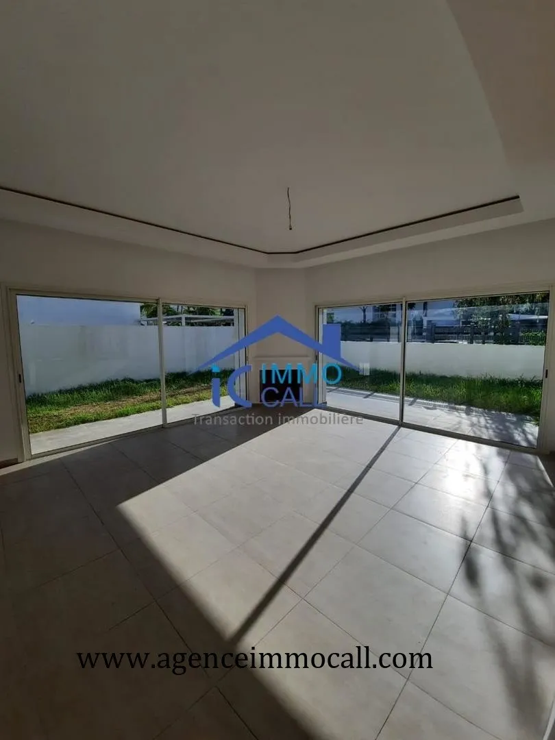 à LOUER villa de 500 m² à  SOUISSI - الرباط