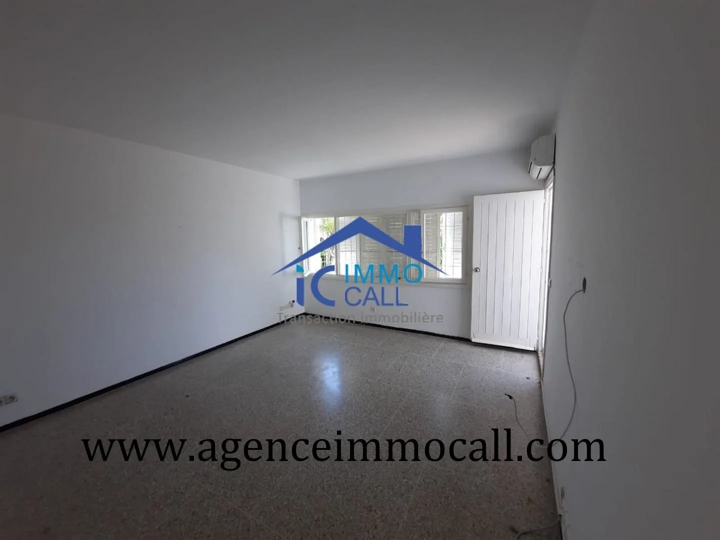 EN LOCATION villa vide 1300 m² à Souissi - الرباط