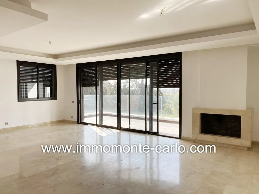 Superbe appartement à louer sans vis à vis avec grande terrasse à souissi - الرباط (2)