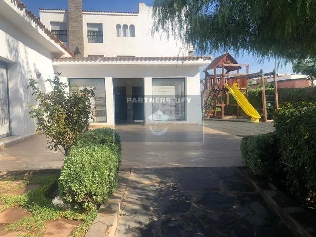ÉLÉGANT APPARTEMENT EN LOCATION A BOUSKOURA - الدار البيضاء (2)