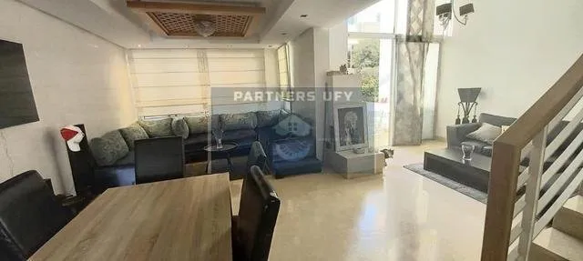 LOCATION D'UN SUBLIME DUPLEX A BOUSKOURA - بوسكورة