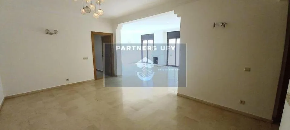 REZ DE JARDIN DE CHARME DE 380 M² EN PLEIN AIN DIAB DANS UNE RÉSIDENCE SÉCURISÉE AVEC PISCINE ET JARDIN - الدار البيضاء (2)