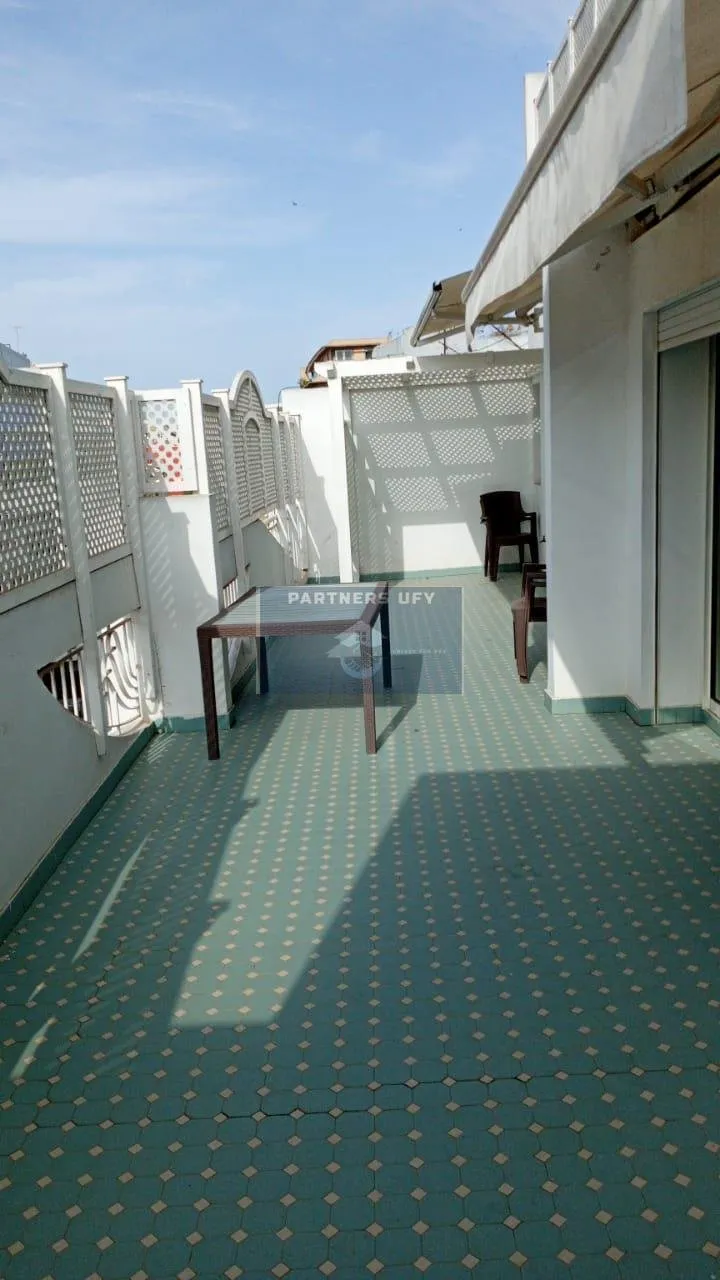 STUDIO EN LOCATION  MEUBLE AVEC TERRASSE A GAUTHIER - الدار البيضاء