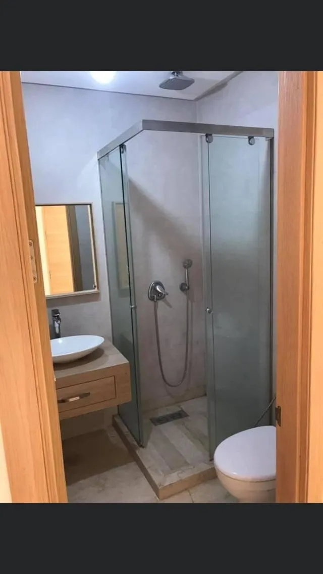 Bel appartement vide à louer à Bourgogne. - الدار البيضاء (3)
