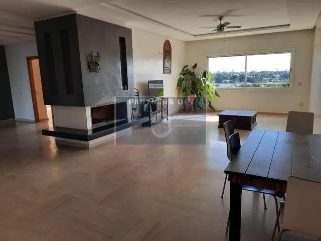 APPARTEMENT AVEC BELLE TERRASSE A AIN DIAB - الدار البيضاء (3)