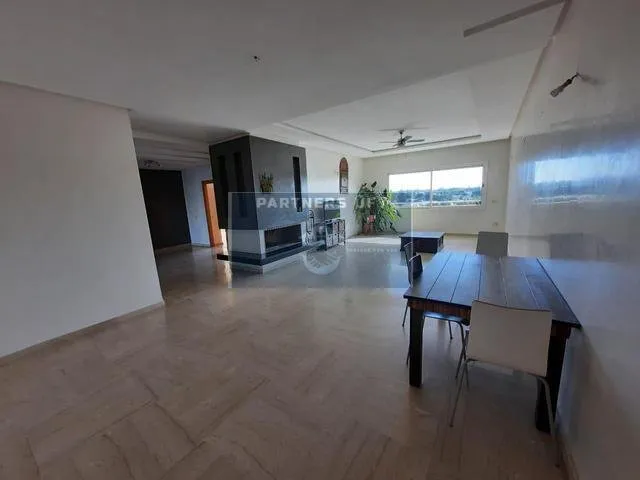 APPARTEMENT AVEC BELLE TERRASSE A AIN DIAB - الدار البيضاء (2)