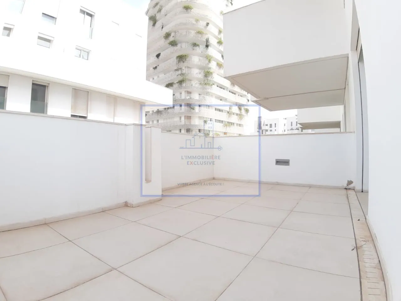 CFC- LOCATION D'UN SUPERBE APPARTEMENT-SOLARIUM - الدار البيضاء (4)