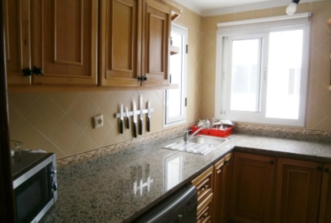 Sania Plage Appartement À Louer 3 chambres - المضيق (2)